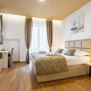Luxury Fetivi Guest house Split