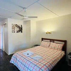 Creek Motel Colosseum