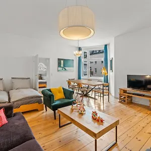 Wilhelmshavener 3br In Downdown Moabit Apartment Berlin