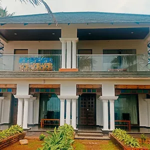 West Bay Palm Treeheritage Hotel Varkala